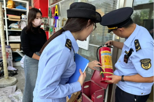 北京市房山区市星空体育官网场监管局强化广告监管助力企业高质量发展(图1)